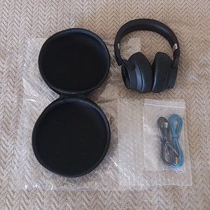 RCA H070 Over Ear Wireless Headphones With Case - Color Black